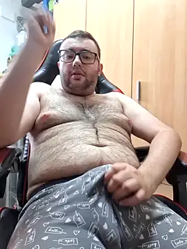 Javier bear online show from 30, 4, 2026