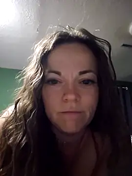 Snapshot of Glitt3rqueen341 chatting on 12, 9, 2025 Glitt3rqueen341 online show from 12, 9, 2025