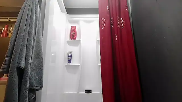 Snapshot of Glitt3rqueen341 chatting on 2, 10, 2025 Glitt3rqueen341 online show from 2, 10, 2025