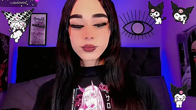 kimMaddiee online show from 3, 10, 2025