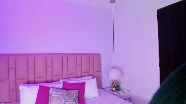 victoria cooper3 online show from 11, 1, 2026