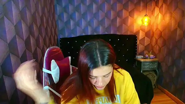 LiaHarryis online show from 28, 11, 2025