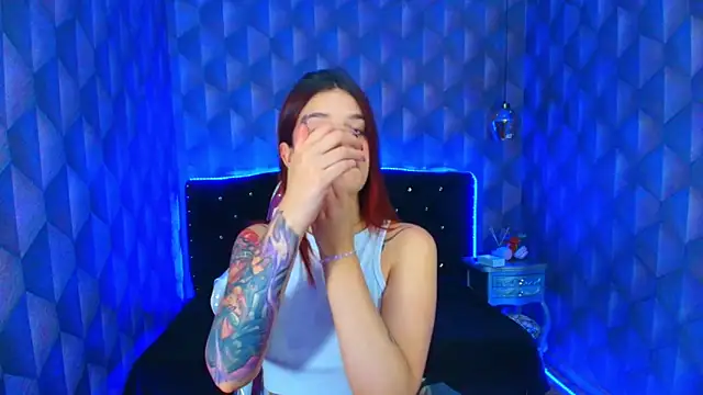 LiaHarryis online show from 4, 12, 2025