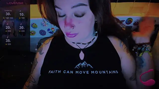 EllieOz online show from 12, 12, 2024