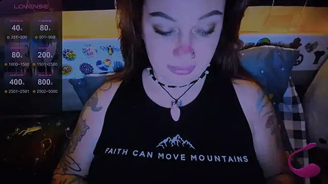 EllieOz online show from 13, 12, 2024