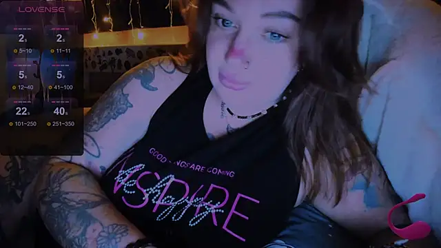 EllieOz online show from 15, 12, 2024