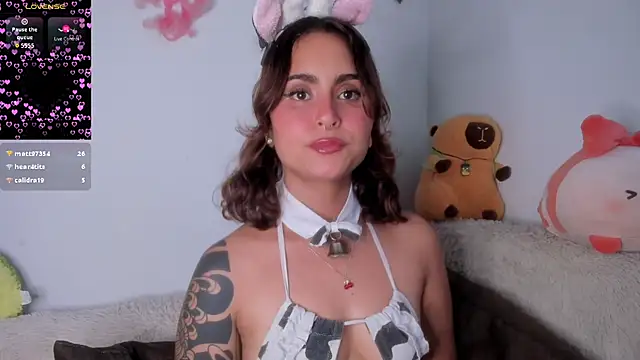 Snapshot of Violette-Ramirez01 chatting on 23, 10, 2025 Violette-Ramirez01 online show from 23, 10, 2025