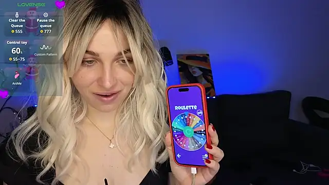 Snapshot of Yoda21 chatting on 4, 12, 2025 Yoda21 online show from 4, 12, 2025