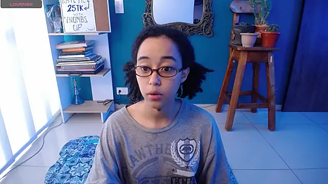 Snapshot of ela_0 chatting on 5, 11, 2025 ela 0 online show from 5, 11, 2025