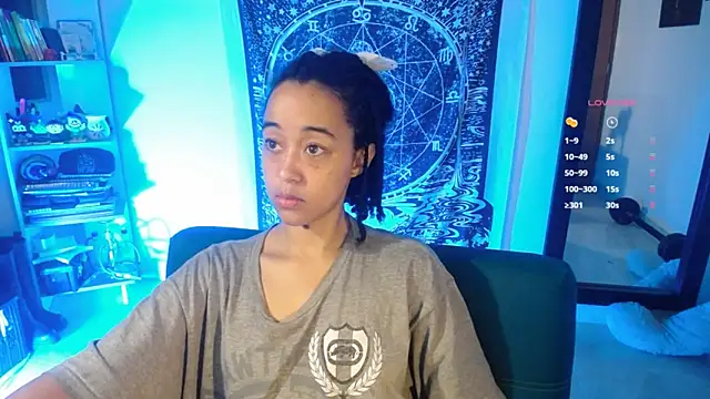 Snapshot of ela_0 chatting on 28, 4, 2026 ela 0 online show from 28, 4, 2026