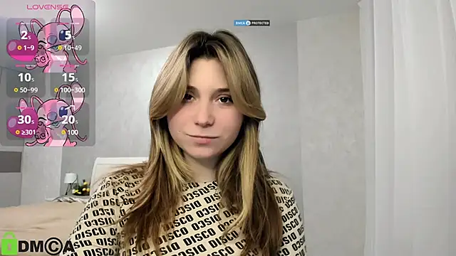 SweetMonicka online show from 9, 1, 2025