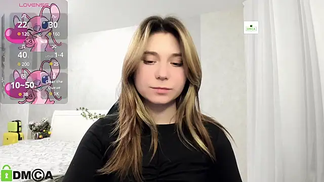 SweetMonicka online show from 5, 2, 2025