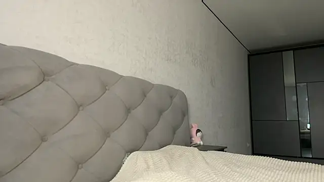 GracefulCharm online show from 22, 1, 2025