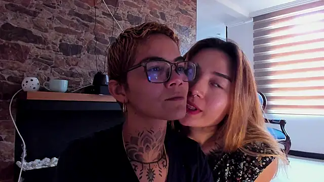 Snapshot of anaroman01 chatting on 28, 12, 2024 anaroman01 online show from 28, 12, 2024