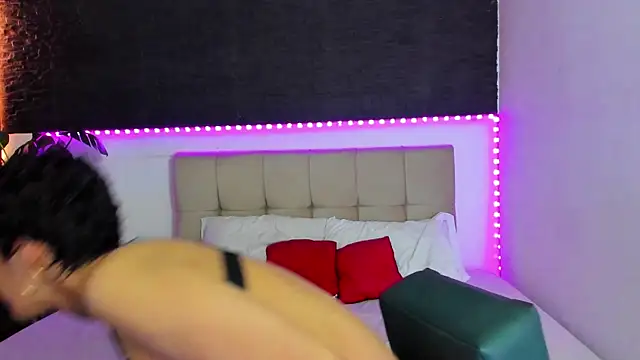 Snapshot of anaroman01 chatting on 25, 9, 2025 anaroman01 online show from 25, 9, 2025