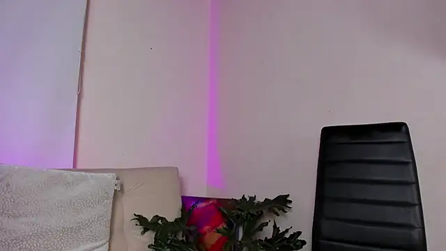 roselinedior online show from 19, 12, 2024