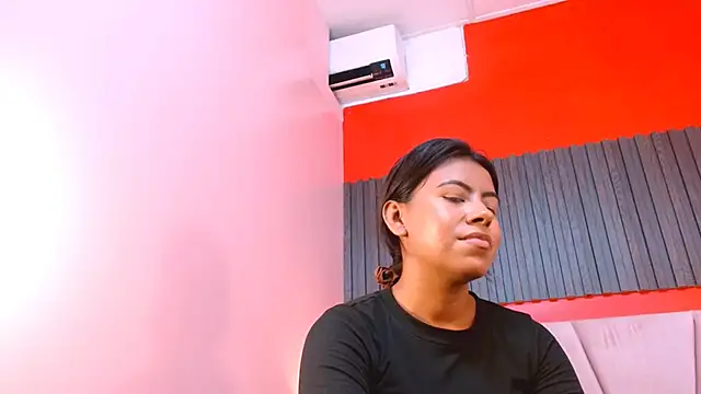 VeronicaRobles online show from 22, 6, 2026