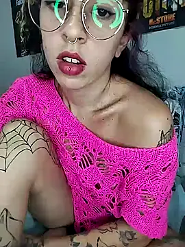 Snapshot of toxicsharmmy chatting on 15, 4, 2026 toxicsharmmy online show from 15, 4, 2026
