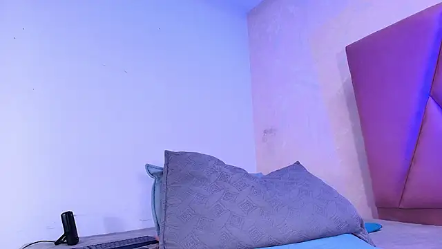 arl chloee online show from 4, 10, 2025