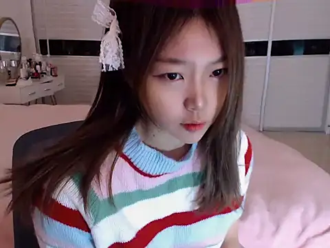 Snapshot of -Lucky_Girl chatting on 6, 12, 2024 -Lucky Girl online show from 6, 12, 2024