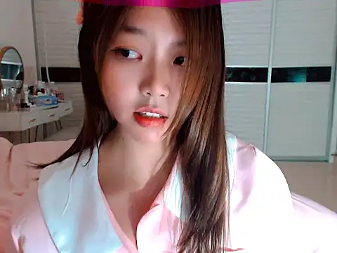 Snapshot of -Lucky_Girl chatting on 10, 12, 2024 -Lucky Girl online show from 10, 12, 2024