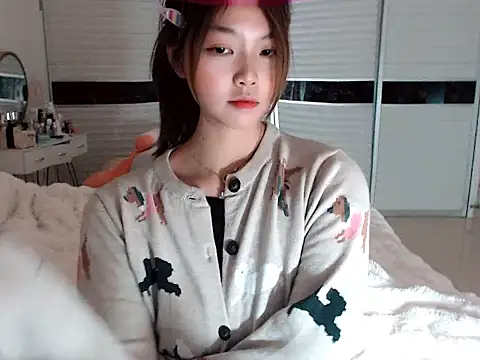 Snapshot of -Lucky_Girl chatting on 15, 12, 2024 -Lucky Girl online show from 15, 12, 2024