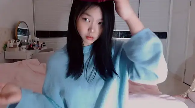 Snapshot of -Lucky_Girl chatting on 11, 1, 2025 -Lucky Girl online show from 11, 1, 2025