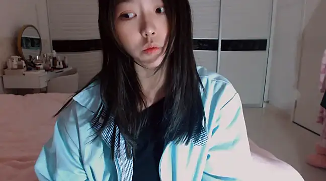 Snapshot of -Lucky_Girl chatting on 18, 2, 2025 -Lucky Girl online show from 18, 2, 2025