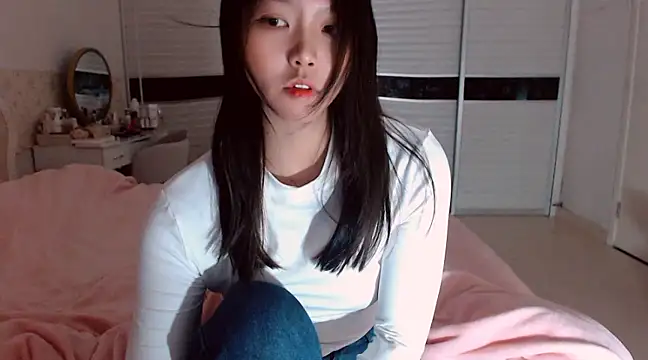 Snapshot of -Lucky_Girl chatting on 24, 2, 2025 -Lucky Girl online show from 24, 2, 2025