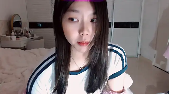 Snapshot of -Lucky_Girl chatting on 5, 3, 2025 -Lucky Girl online show from 5, 3, 2025