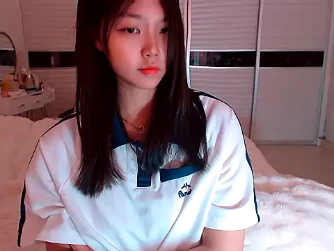 Snapshot of -Lucky_Girl chatting on 7, 3, 2025 -Lucky Girl online show from 7, 3, 2025