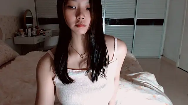 -Lucky Girl online show from 10, 5, 2026