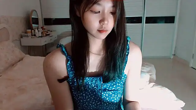 -Lucky Girl online show from 13, 5, 2026