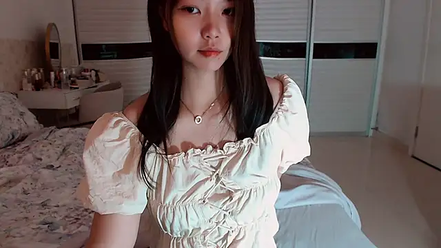 -Lucky Girl online show from 2, 7, 2026