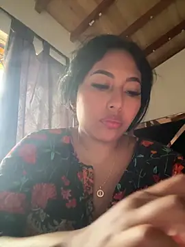emmyjhonson07 online show from 3, 5, 2026