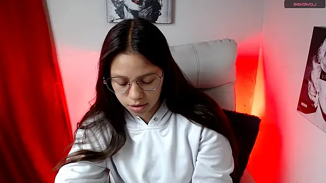 Snapshot of SamanthaRoldaan chatting on 26, 1, 2025 SamanthaRoldaan online show from 26, 1, 2025
