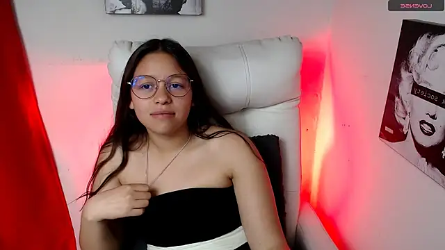 Snapshot of SamanthaRoldaan chatting on 26, 1, 2025 SamanthaRoldaan online show from 26, 1, 2025