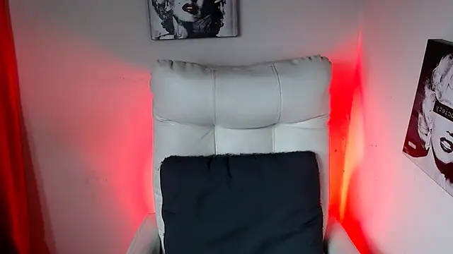 Snapshot of SamanthaRoldaan chatting on 11, 2, 2025 SamanthaRoldaan online show from 11, 2, 2025
