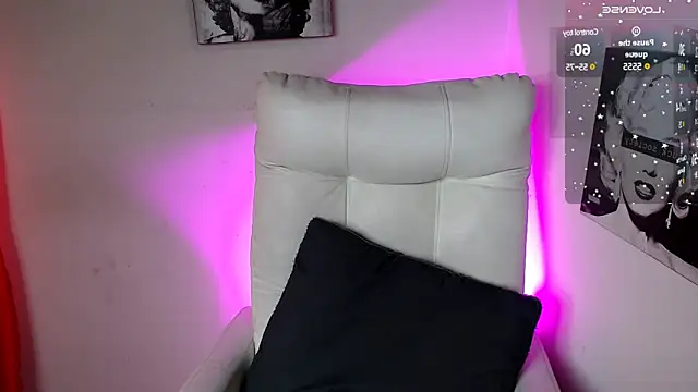 Snapshot of SamanthaRoldaan chatting on 28, 2, 2025 SamanthaRoldaan online show from 28, 2, 2025