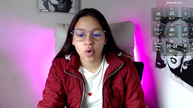 Snapshot of SamanthaRoldaan chatting on 3, 3, 2025 SamanthaRoldaan online show from 3, 3, 2025