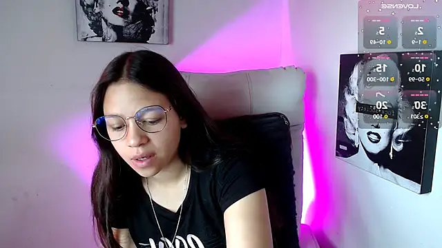 Snapshot of SamanthaRoldaan chatting on 11, 3, 2025 SamanthaRoldaan online show from 11, 3, 2025