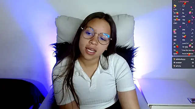 Snapshot of SamanthaRoldaan chatting on 22, 3, 2025 SamanthaRoldaan online show from 22, 3, 2025