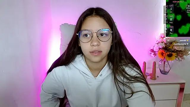 Snapshot of SamanthaRoldaan chatting on 14, 9, 2025 SamanthaRoldaan online show from 14, 9, 2025