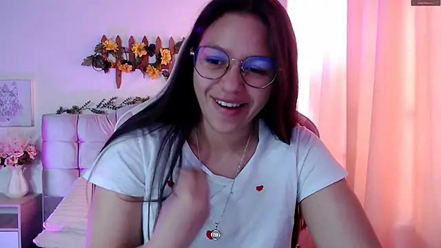 Snapshot of SamanthaRoldaan chatting on 16, 9, 2025 SamanthaRoldaan online show from 16, 9, 2025