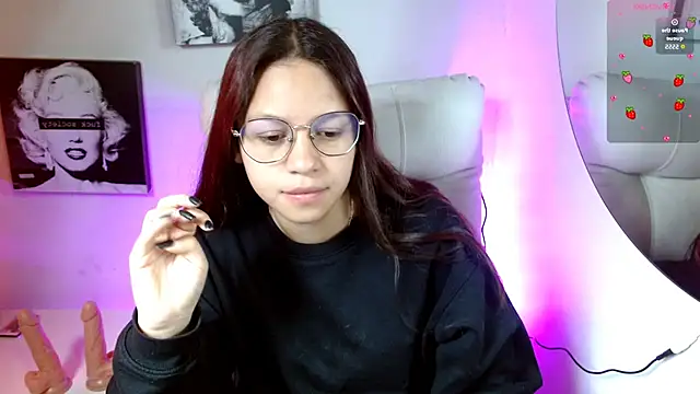 Snapshot of SamanthaRoldaan chatting on 18, 9, 2025 SamanthaRoldaan online show from 18, 9, 2025
