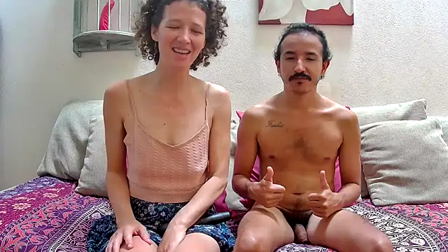 Snapshot of randomshuffles chatting on 11, 2, 2025 randomshuffles online show from 11, 2, 2025