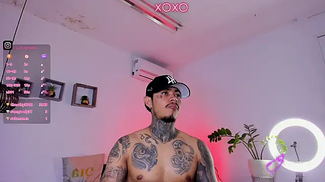 Snapshot of JordanSmiith_ chatting on 18, 1, 2025 JordanSmiith  online show from 18, 1, 2025