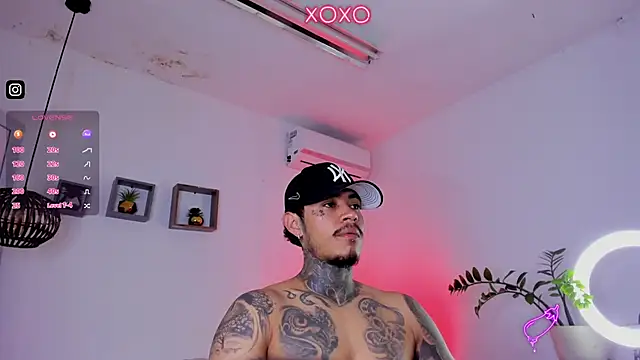 Snapshot of JordanSmiith_ chatting on 21, 1, 2025 JordanSmiith  online show from 21, 1, 2025