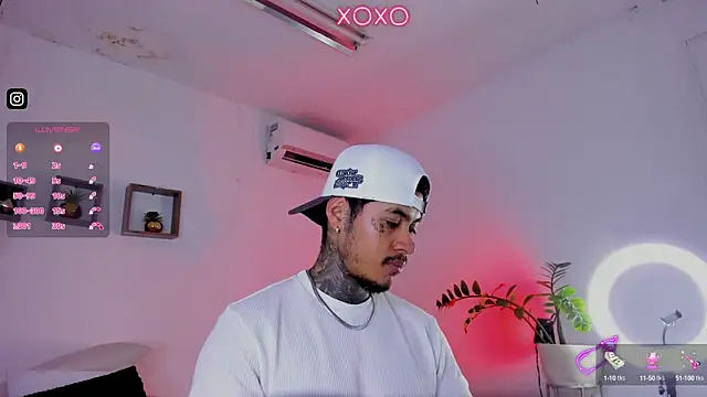 Snapshot of JordanSmiith_ chatting on 25, 1, 2025 JordanSmiith  online show from 25, 1, 2025