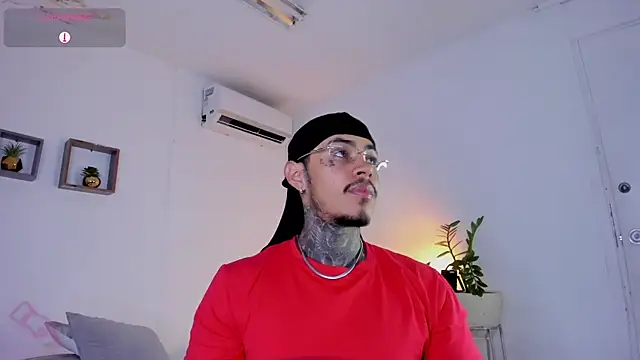 Snapshot of JordanSmiith_ chatting on 19, 2, 2025 JordanSmiith  online show from 19, 2, 2025